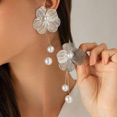 1 pieza Elegantes pendientes con colgante de flor de Ginkgo 3D y perla, adecuados para bodas y fiestas de mujeres