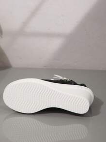 Novos Sapatos de Lona de Cano Alto Primavera Outono 2025, Sapatos Plataforma Casuais, Sapatos de Salto Interno para Mulheres Estudantes