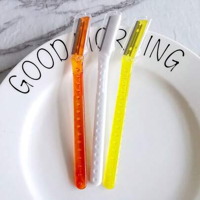 2 piezas/paquete Maquinilla de afeitar de cejas de color aleatorio, cuchilla de acero inoxidable, recortadora de cejas profesional, moldeador de cejas afilado, herramienta de maquillaje para recortar cejas, tijeras de aseo de cejas portátiles unisex