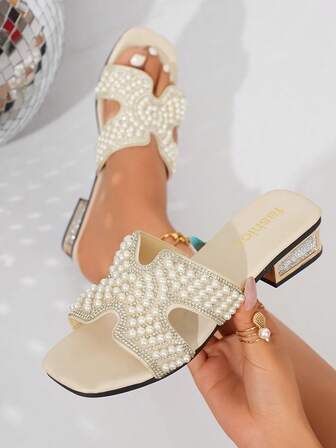 1 par de elegantes sandalias de tacón alto para damas, incrustadas con perlas y rhinestones, con rhinestones brillantes que marcan la moda, adecuadas para la oficina, las vacaciones y diversas fiestas (correr medio número talla grande grande)