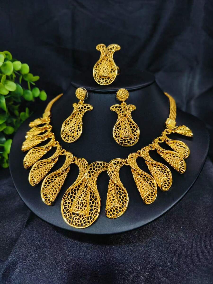 3pcs/Set Fashionable Women Gold-Plated Floral Pendant Necklace, Earrings, Ring Jewelry Set, Suitable For Saudi Arabia, European And American Brides, Weddings, Dates, Dresses, New Year, Valentine's Day, Mother's Day - Yellow Gold - View 1