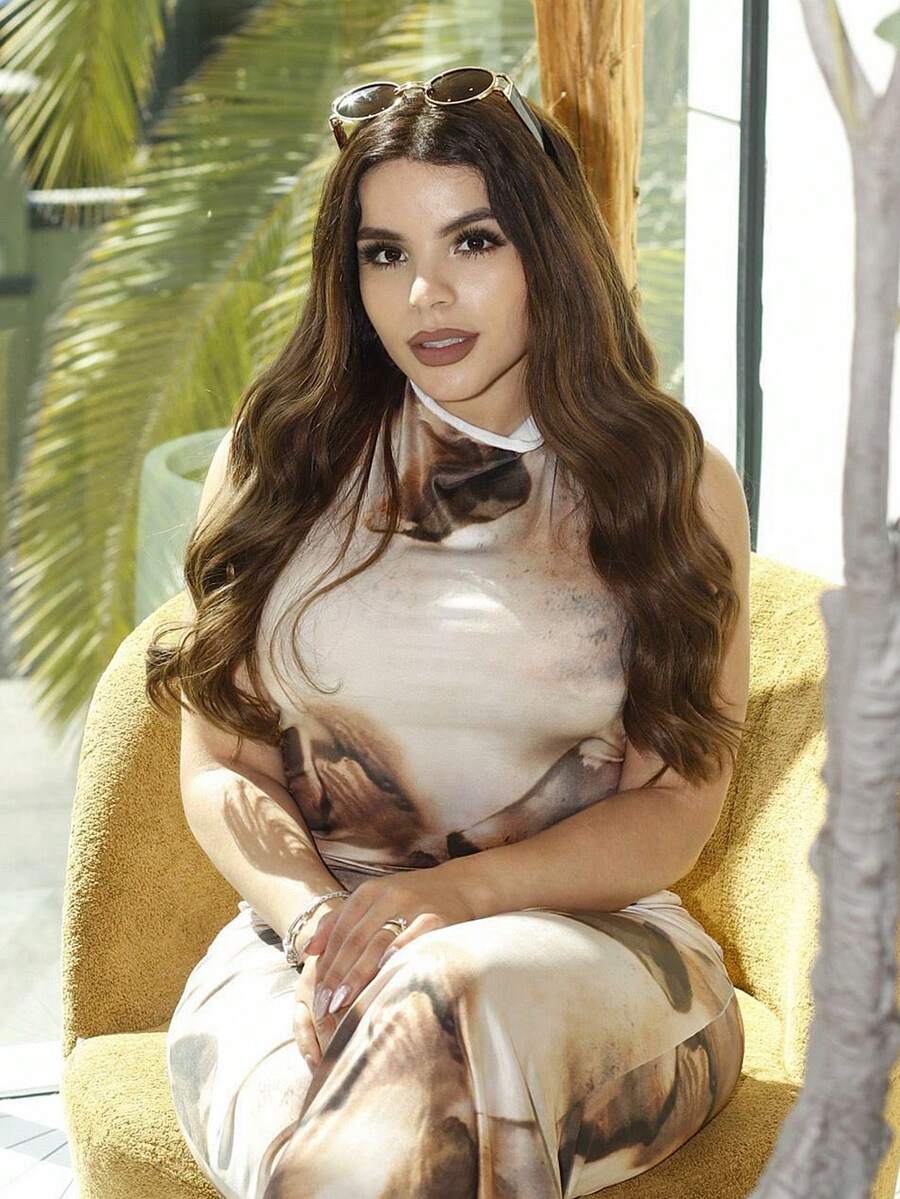 Lupita Cardoza 2 件女式高领露背上衣和长鱼尾裙套装 - 棕色 - 查看 1