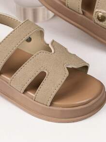 The 2025 New Children's Beach Sandals, Thick-Soled Comfortable Sandals, Sports Sandals, Bohemian-Style Sandals, And Sandals Suitable For School, Party And Vacation