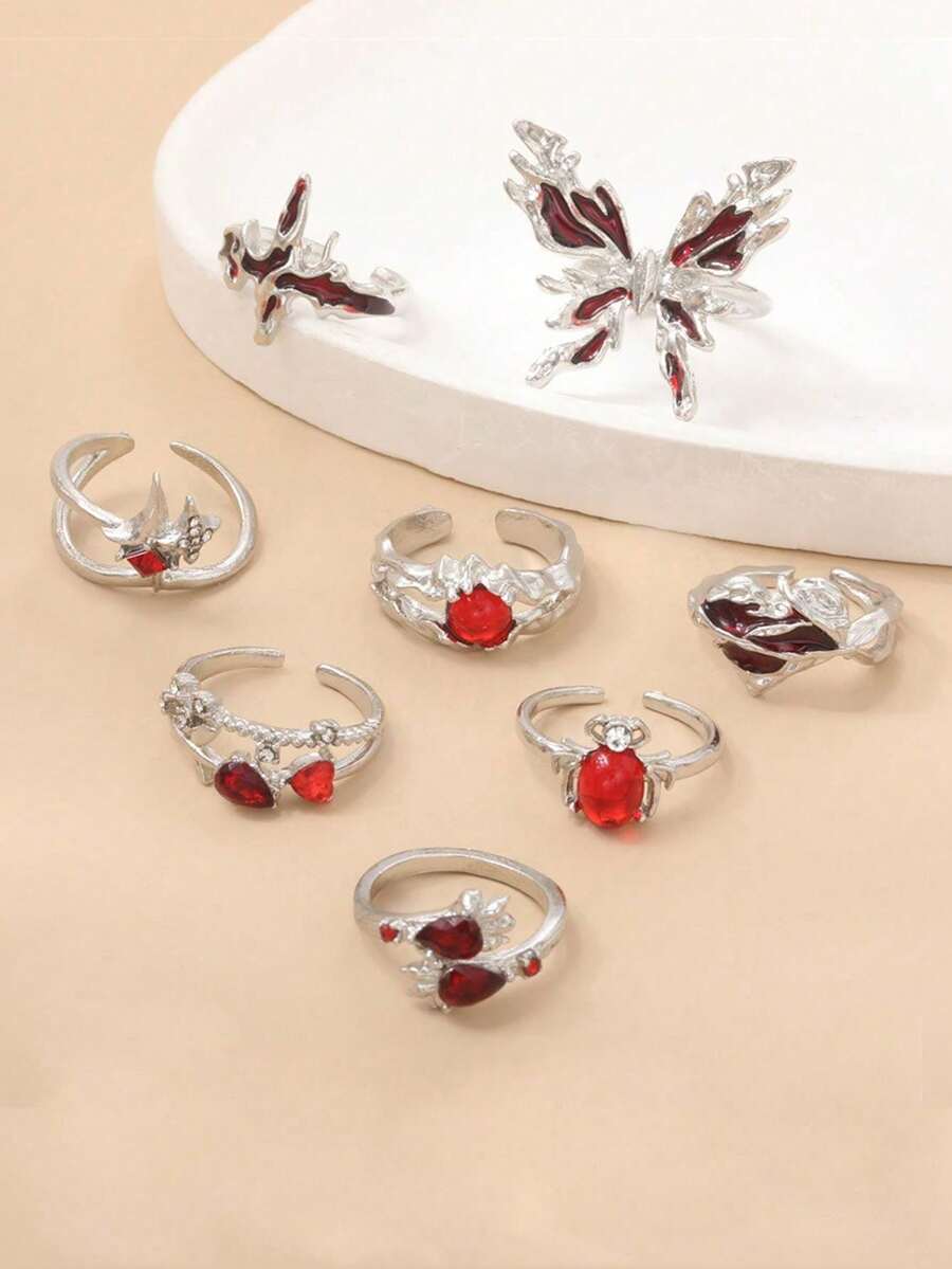 1 件新奇组合戒指套装，8 件欧式夸张红蝴蝶、心形、星星戒指套装