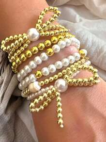 Conjunto de 3 pulseiras elásticas elegantes com pérolas românticas francesas e laços, pulseiras vintage multicamadas versáteis para mulheres, ideais para o verão, festas, encontros, feriados, combinação diária, presente