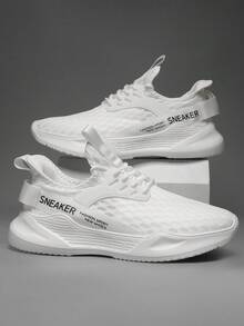 زوج من أحذية رياضية كاجوال للرجال مصنوعة من شبكة تنفس خفيفة الوزن. تصميم رباط منخفض مع نعل إيفا ودعم للقوس للركض - أبيض - مشاهدة 5