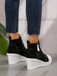 Novos Sapatos de Lona de Cano Alto Primavera Outono 2025, Sapatos Plataforma Casuais, Sapatos de Salto Interno para Mulheres Estudantes