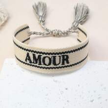 1 件手工刺绣法国 AMOUR 创意手工编织复古风格手链，适合情侣、节日礼物、祝福装饰