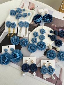 1件优雅复古奢华蓝色布艺花朵耳环,时尚珠宝,女士礼物,适合情人节、约会、宴会、通勤、派对、生日、节日等场合(由于拍摄时的光线和角度,实际产品颜色可能与图片略有不同) - 耳環 - 查看 13