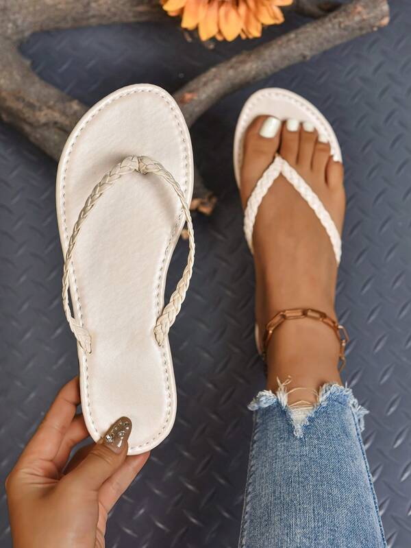New Women's Fashion Bohemian Woven Flat Sandals