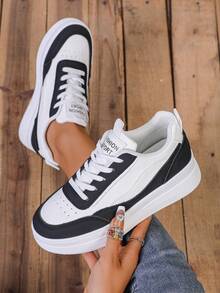 Fall/Winter Women's Casual Platform Sneakers, Outdoor Sports Shoes - White and Black - View 4
