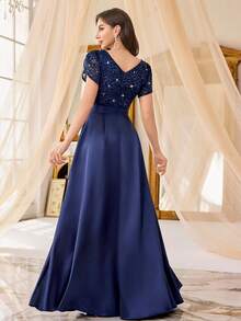 MIUSOL Đầm maxi dự tiệc trang trọng, ren hoa đính sequin, cổ chữ V, tay cánh hoa, chất liệu satin, vạt bất đối xứng, xếp ly, thích hợp cho khách dự đám cưới, lễ tốt nghiệp, tiệc gala và các dịp khác vào mùa hè. - Màu xanh hải quân - Xem 3