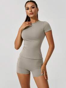 NcmRyu 女士休闲修身弹力无缝短袖上衣和高腰收腹短裤运动套装