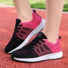 Zapatos deportivos casuales para mujer, con malla transpirable y suela antideslizante. Zapatillas de running versátiles y con color rosa. Plantilla aleatoria en color negro o rosa