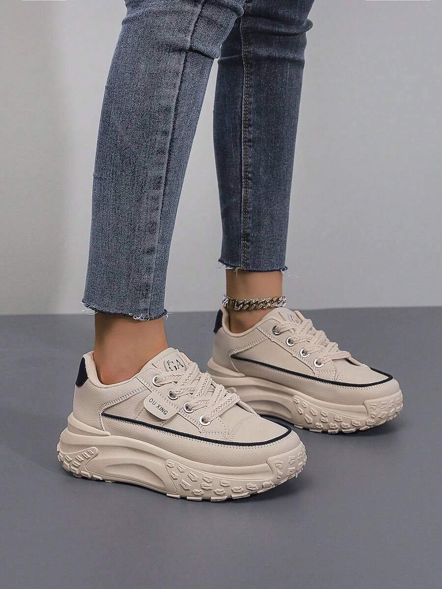 新款女士厚底运动鞋，休闲厚底鞋，时尚女鞋