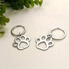 2pcs Cute Cat Claw Keychains, Simple & Fun Hollow Zinc Alloy Model Keychain, Stylish Couples Pendant Gift - Silver - View 1
