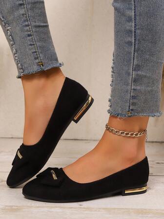 女士平底一脚蹬尖头鞋，新款软底一脚蹬乐福鞋，低跟防滑休闲鞋，时尚水钻装饰轻便纯色透气平底鞋（适合宽脚，建议订购大一码）