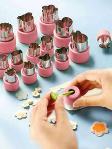 10pcs Stainless Steel Cookie Cutter Mold Set, Butterfly Shaped Fruit & Vegetable Cutting Molds With Ejecting Rod, Kitchen Baking Tool - Pink - View 2