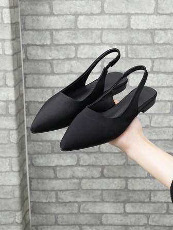 Vintage Style Women's Closed-Toe Sandals, French-Romantic Pointed Flat Shoes, Spring/Summer, Comfortable
