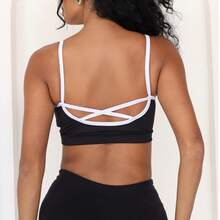 Moderna & Slim Fitness Strappy Top With Crossover On The Back - Zero Transparency - Suplex Power - White Strips - View 2