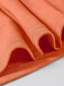 تي شيرت نسائي كاجوال أحادي اللون بياقة طاقم وأكمام قصيرة، مناسب للصيف والعطلات الشاطئية