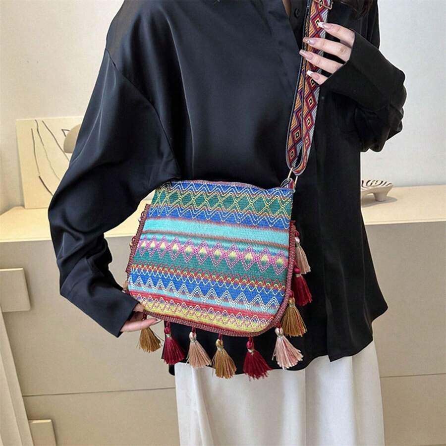 Retro Characteristics Of Small Bags Women's  New Internet Celebrity Leisure Travel Shoulder Bag Fashion Girl Crossbody Tassel Bag