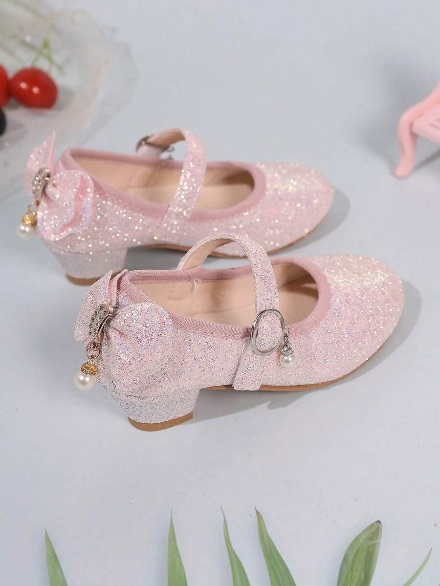 A Pair Of Cute 2025 New Children's High-Heeled Shoes, Bow Princess Shoes, And Dance Shoes Suitable For Balls