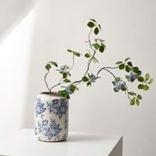 Porcelana w kolorze niebieskim i białym z efektem spękania lodu, lekka, luksusowa dekoracja wazonu ceramicznego, ekskluzywne wrażenie, stół jadalny w salonie, dekoracja wazonu na kwiaty, satysfakcjonujący prezent