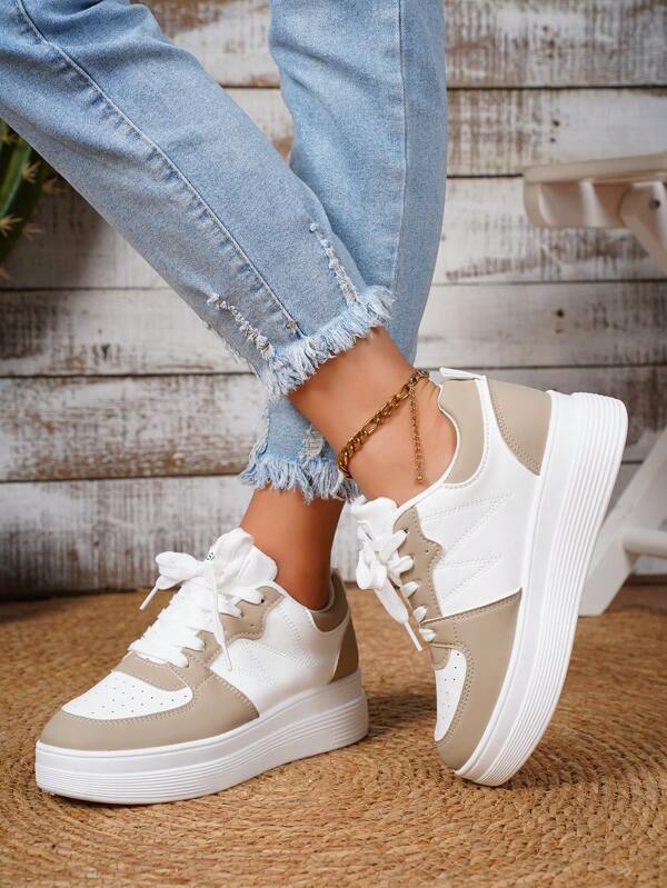 Zapatillas planas blancas clásicas para mujer, zapatos deportivos exteriores versátiles y de moda, que aumentan la altura, livianos, de suela blanda, transpirables y de slip-on