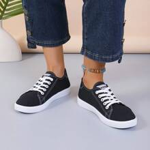 New Style Preppy 2025Style Black & White Outdoor Sports Shoes For Women, Round Toe & Classic Lace-Up Design, Casual Athleisure Sneakers
