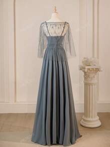 Elegante e glamour abito da sera grigio in chiffon con colletto drappeggiato senza maniche, vestito da cerimonia per la madre della sposa con scialle incluso, adatto per feste, ricevimenti, matrimoni e occasioni formali