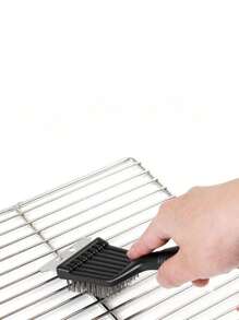 Brosse à grille en acier inoxydable avec manche ergonomique noir - brosse à bristles en métal réutilisable et facile à nettoyer, parfait pour le barbecue sans effort. Parfait pour une utilisation en cuisine et en extérieur, sans électricité nécessaire. Accessoire de cuisine pratique. Bristles en acier inoxydable, accessoire de barbecue extérieur.