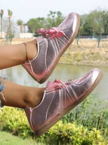 Nuove scarpe sportive casual da donna primavera-autunno 2025, con fiocco, di semplice e versatile stile fashion, di colori macaron