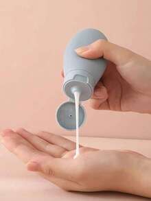 1/4/10 pezzi (quattro colori) Bottiglie da viaggio ricaricabili in silicone a prova di perdite, contenitori in silicone ricaricabili di dimensioni da viaggio, set di bottiglie da viaggio in silicone per riempire cosmetici, shampoo e liquidi, contenitori ricaricabili a prova di perdite, set pratico di bottiglie da viaggio, contenitore da viaggio per shampoo, bottiglia per lozione in PP, articoli essenziali da viaggio, decorazione per il bagno di casa, articoli per il ritorno a scuola