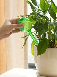 1pc Automatic Plant Watering Bulbs Self Watering Plastic Balls Garden Water Can Houseplant Device Drip Irrigation System