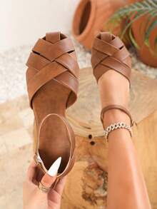 女士棕色编织闭趾平底凉鞋，踝带休闲渔夫鞋 - 棕色 - 查看 2