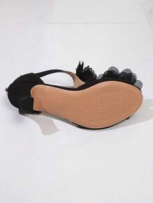 Sandalias de tacón alto con puntera abierta y estampado floral elegante para mujer, sandalias de tela negra de verano con tira en T, puntera redonda, tacón grueso y cierre con cremallera, zapatos de verano cómodos de 7 cm de altura, sandalias de tacón grueso - Negro - Ver 7