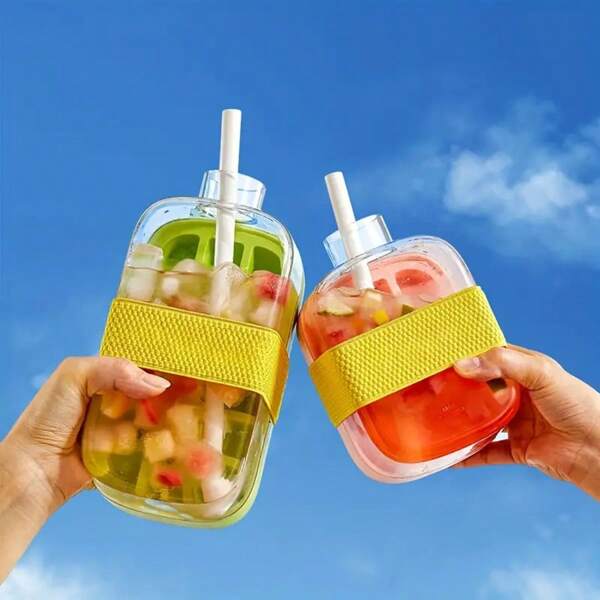 Einfach zu benutzende Eiswasser Tasse mit Strohhalm: Eiswürfel Tasse - kein Teilen von Eiswürfeln mit anderen nötig, Eiswürfel durch Drücken entfernen, gesund + hygienisch, geeignet für Zuhause, Pool Party. Hilft Ihnen, gekühlte Getränke im Sommer besser zu genießen. Haushalts Eiswürfel Tablett/Form.
