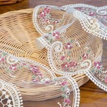 4 pièces Dessous de plat avec design de fleurs brodées françaises romantiques, tapis de décoration pour la maison, convient pour les tables extérieures, les mariages et les fêtes