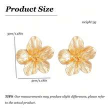 Vintage-Inspired Gold Floral Statement Earrings – 3D Textured Hypoallergenic Jewelry For Women, Spring Summer Party Earrings & Luxe Gift For Mom, Birthday, Her - Vàng - Xem 6