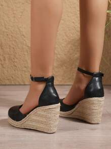 Women's Hot-Selling Black Outdoor New Versatile Comfortable Resort-Style Viral Rope Thick-Soled Shoes