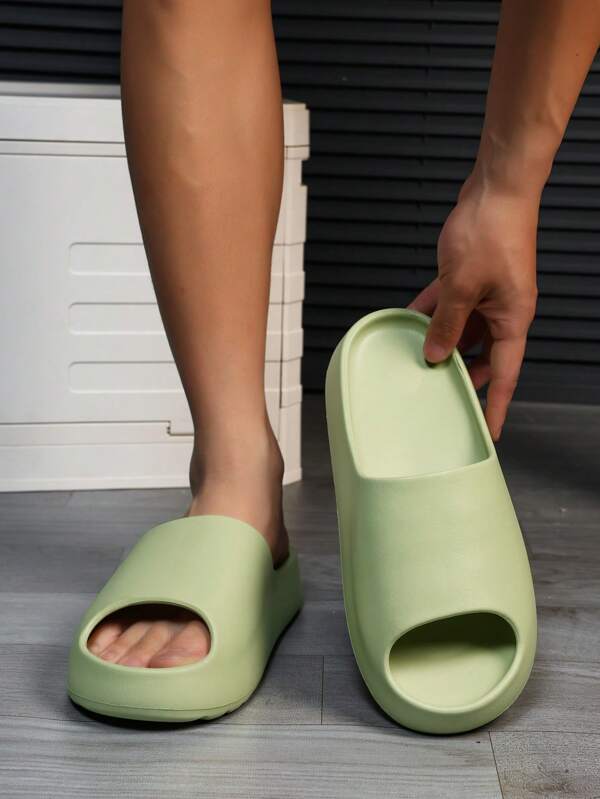 Herren Sommer Neue EVA Sandalen, minimalistische, vielseitige, lässige, leichte, bequeme einfarbige Slides, weiche Laufsohle grüne Strandschuhe, Hausschuhe