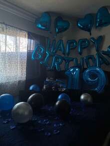 57 件蓝色、银色和黑色生日派对气球装饰套装，包括 40 英寸大蓝色数字气球、16 英寸蓝色“生日快乐”气球横幅、18 英寸心形气球、10 英寸乳胶气球，适用于 16 岁、18 岁、20 岁、21 岁、25 岁、30 岁、35 岁生日派对装饰、房间装饰 - 藍黑色生日套裝 - 查看 11
