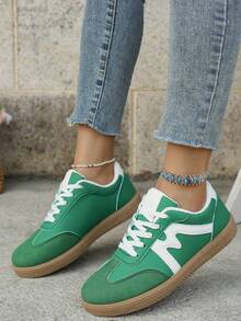 Retro Classic Unisex Casual Sports Shoes, Round Toe Lace-Up Skate Sneakers - Green - View 2