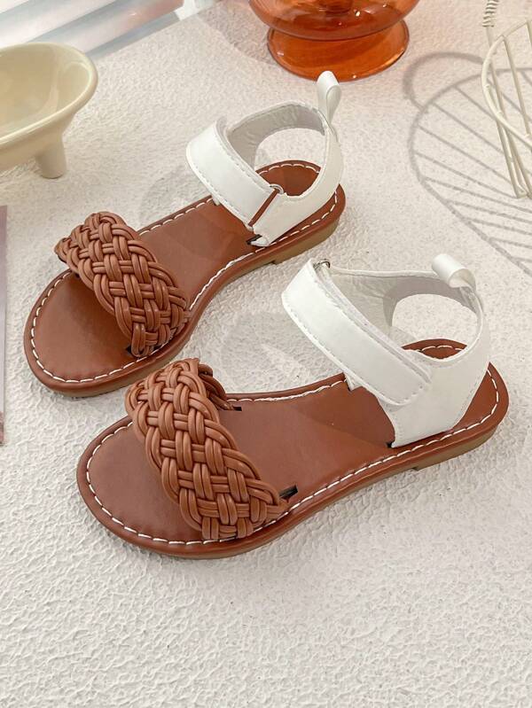 Girls Are Selling Well In Summer! Cute Children's Woven Openwork Sandals - Fashionable Roman-Style Beach Flat Sandals, Comfortable - Guaranteed Children's Flat Sandals Children's Flat Sandals
