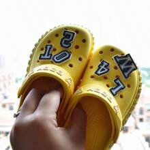 Letras DIY Encantos de Sapatos Decoração 0-9# Números ABC-Z Encantos de Sapatos para Tamancos e Sandálias, Encantos Coloridos de PVC para Decorações de Pulseiras e Sapatos, Lembrancinhas de Festa de Aniversário