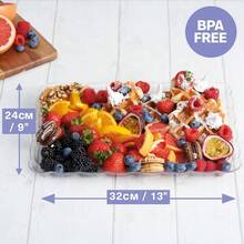 18 bandejas rectangulares grandes de 13x9 pulgadas, bandejas de plástico transparente para servir alimentos, catering, fiestas, bodas y cumpleaños - bandejas resistentes y reutilizables para aperitivos, sándwiches y buffet - Paquete de 18 - Ver 2