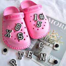 Letras DIY Encantos de Sapatos Decoração 0-9# Números ABC-Z Encantos de Sapatos para Tamancos e Sandálias, Encantos Coloridos de PVC para Decorações de Pulseiras e Sapatos, Lembrancinhas de Festa de Aniversário