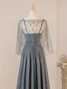 Elegante e glamour abito da sera grigio in chiffon con colletto drappeggiato senza maniche, vestito da cerimonia per la madre della sposa con scialle incluso, adatto per feste, ricevimenti, matrimoni e occasioni formali