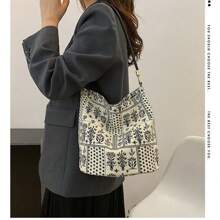 Retro New Chinese Style Large Capacity Tote Bag Printed Literary Single Shoulder Oblique Shoulder Side Flow Wrapped Hot Female Single Shoulder Fashion Canvas Bag Wrapped Hippie Oblique Shoulder Bag La Boheme Style Pattern Wandering Bag